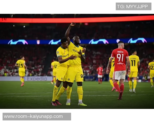 卡佩罗称赞库普梅纳斯后卫表现国米夺冠热门罗马成黑马惊喜